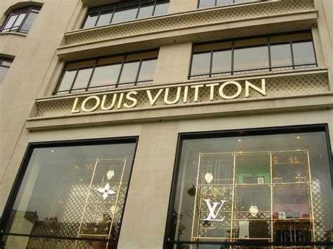 negozi che vendono louis vuitton|louis vuitton store website.